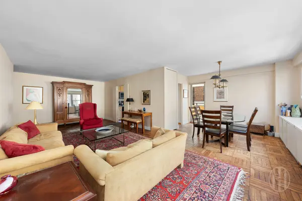 15 W 72nd St #8C, New York, NY 10023-3402