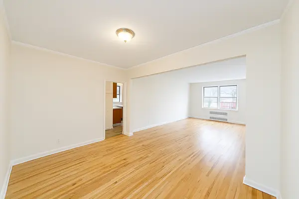 915 E 17th St #302, Brooklyn, NY 11230-3750