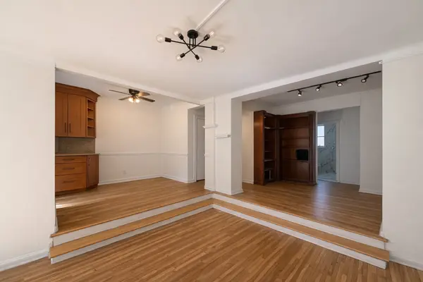 920 E 17th St #212, Brooklyn, NY 11230-3128