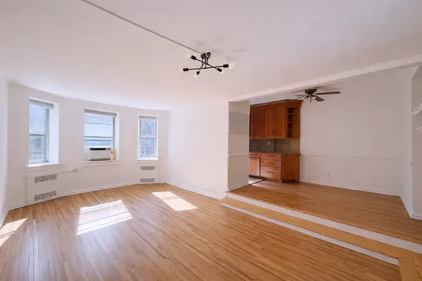 920 E 17th St #212, Brooklyn, NY 11230-3128