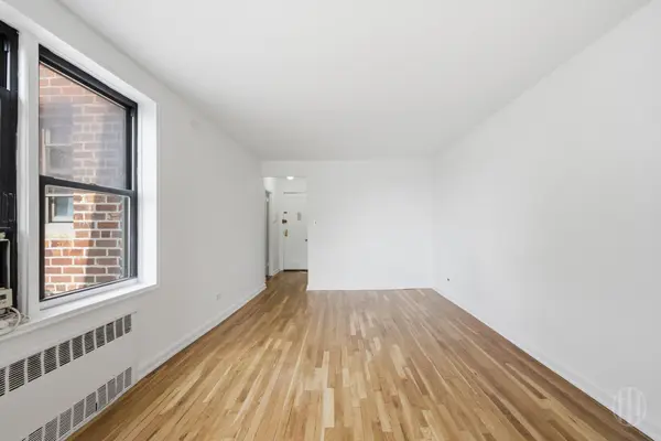 37-27 86th St #6N, Jackson Heights, NY 11372