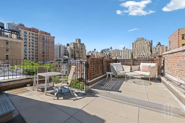 334 W 89th St #4F, New York, NY 10024