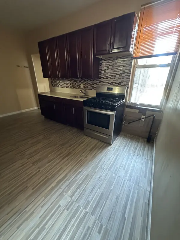 784 Garden St #2, Bronx, NY 10460