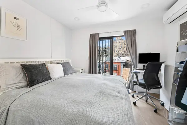 334 W 89th St #4F, New York, NY 10024