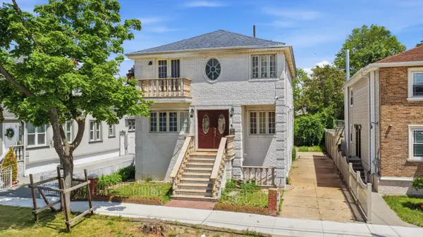 130-35 126th St, South Ozone Park, NY 11420