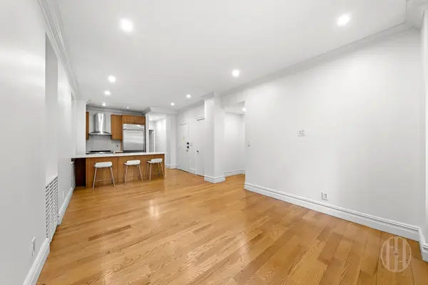 26 E 63rd St #2c, New York, NY 10065-0298