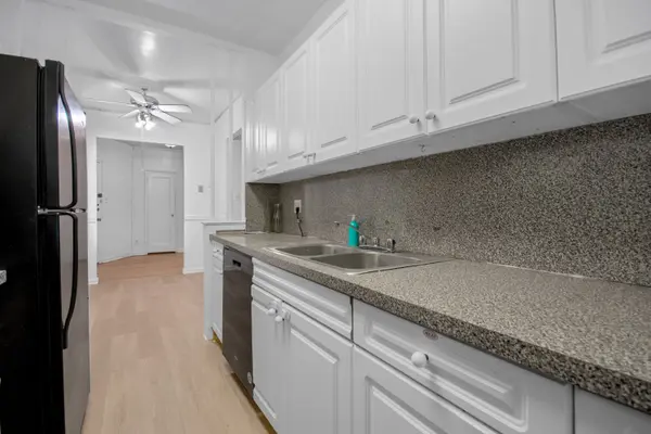 915 E 17th St #116, Brooklyn, NY 11230