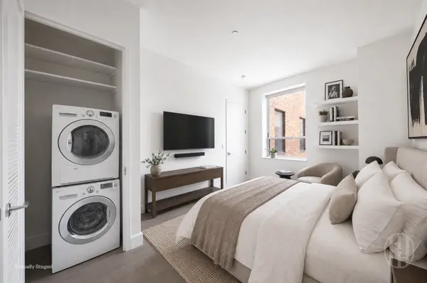416 W 52nd St #525, New York, NY 10019