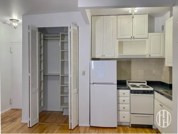 160 E 91st St #2B, New York, NY 10128