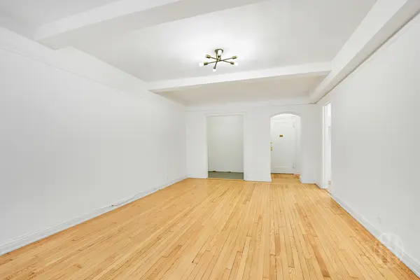 333 W 56th St #3H, New York, NY 10019