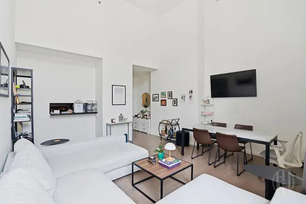20 West St #23J, New York, NY 10004-1200