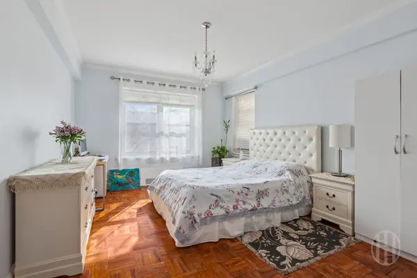 63-33 98th Pl #6Q, Rego Park, NY 11374