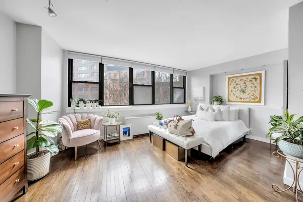 225 E 36th St #3K, New York, NY 10016