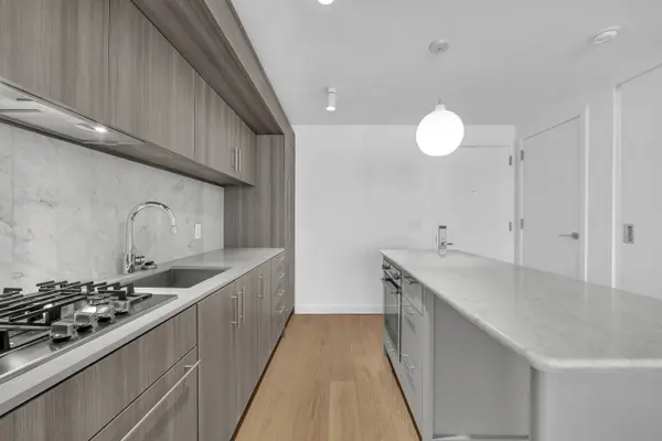 234 E 46th St #703, New York, NY 10017-2926
