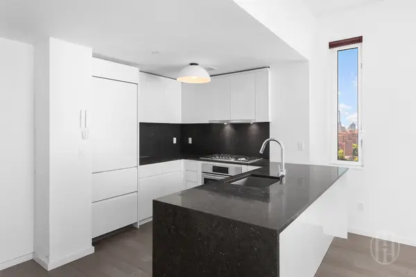 385 1st Ave #18H, New York, NY 10010-4800
