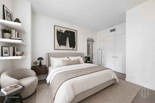 416 W 52nd St #525, New York, NY 10019