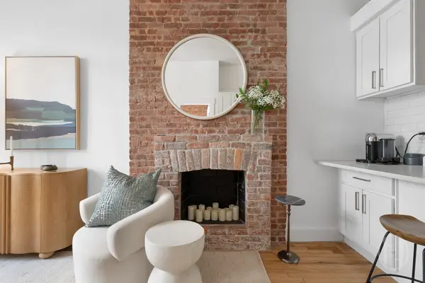 110 W 71st St #3A, New York, NY 10023