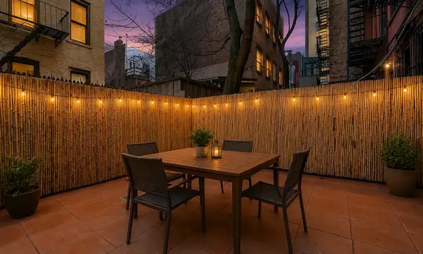 113 Christopher St #2D, New York, NY 10014-4224