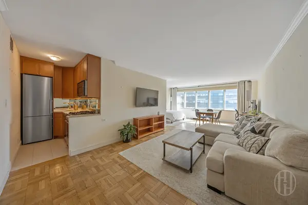 69 5th Ave #15H, New York, NY 10003-3005