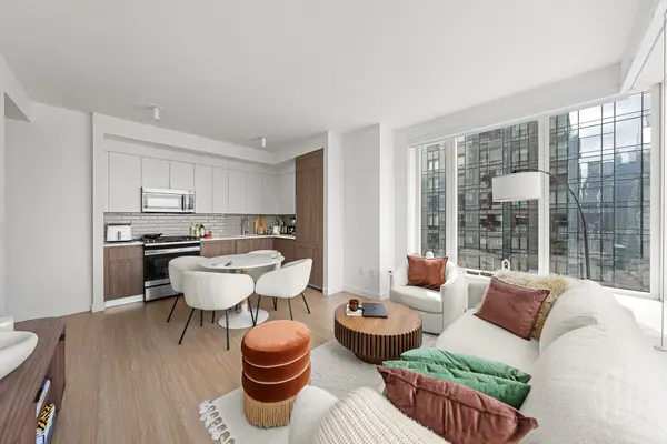 550 10th Ave #2709, New York, NY 10018