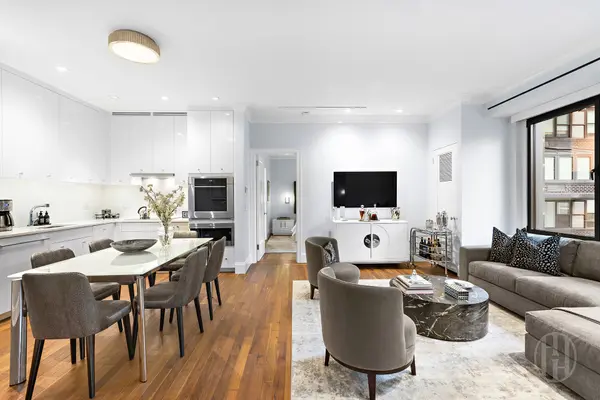 465 Park Ave #18E, New York, NY 10022