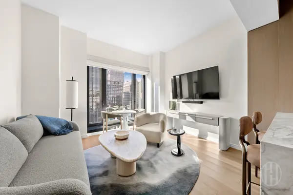 111 W 56th St #41D, New York, NY 10019