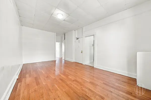 336 87th St #2B, Brooklyn, NY 11209