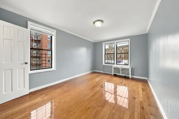 51-25 Van Kleeck St #4C, Elmhurst, NY 11373