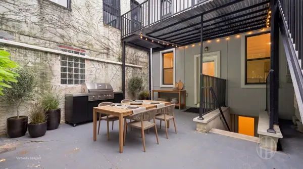 297 3rd Ave #1, Brooklyn, NY 11215