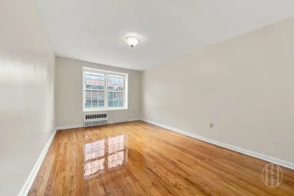 88-25 153rd St #1B, Jamaica, NY 11432