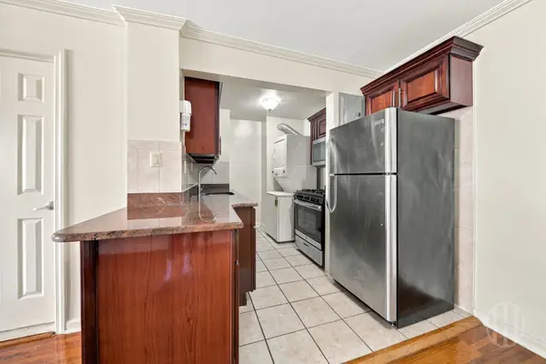88-25 153rd St #5M, Jamaica, NY 11432