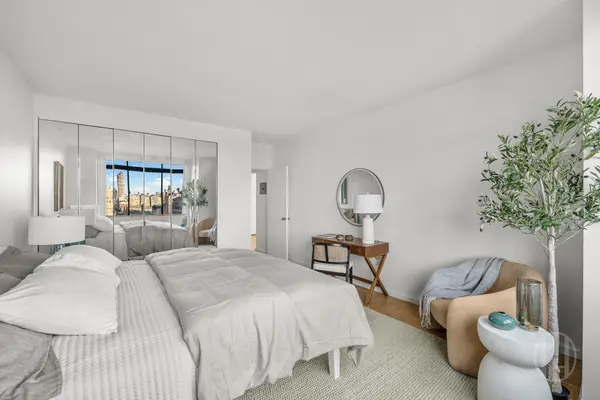 45 W 67th St #14H, New York, NY 10023