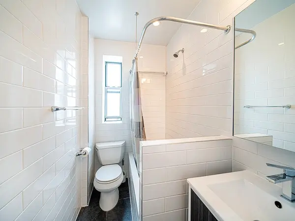 42-22 Ketcham St #D9, Elmhurst, NY 11373