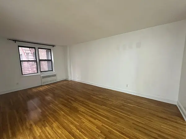 86-11 Whitney Ave #3O, Elmhurst, NY 11373