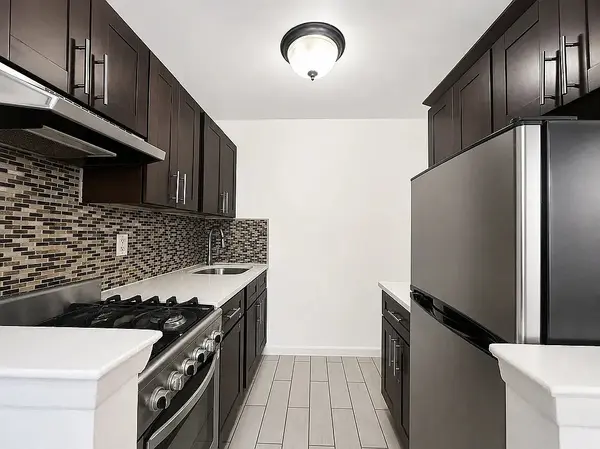 81-31 Baxter Ave #1HH, Elmhurst, NY 11373