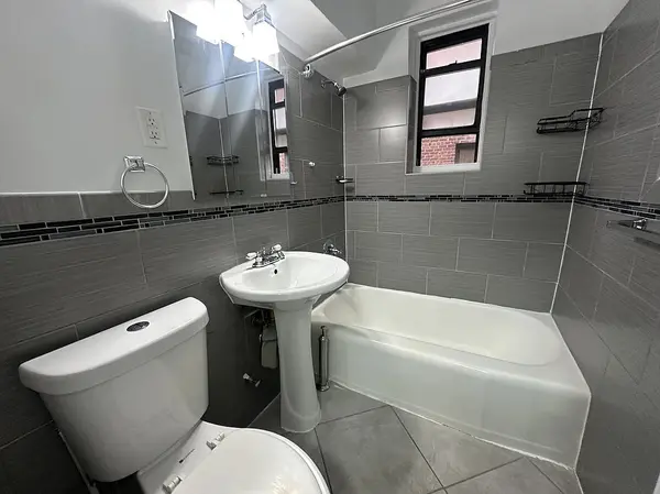 86-11 Whitney Ave #3O, Elmhurst, NY 11373