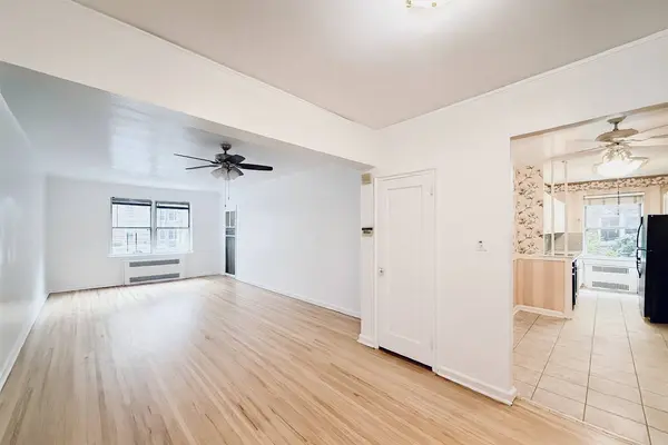 915 E 17th St #116, Brooklyn, NY 11230