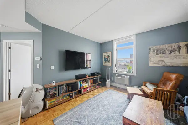 102 Bradhurst Ave #906, New York, NY 10039