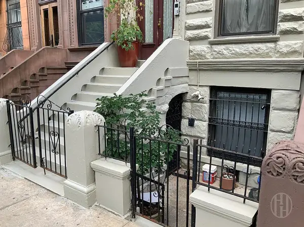 427 Convent Ave, New York, NY 10031