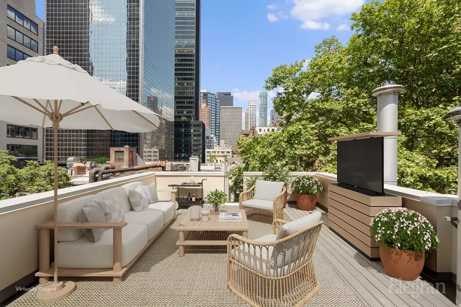 221 E 48th St #PH, New York, NY 10017-1559