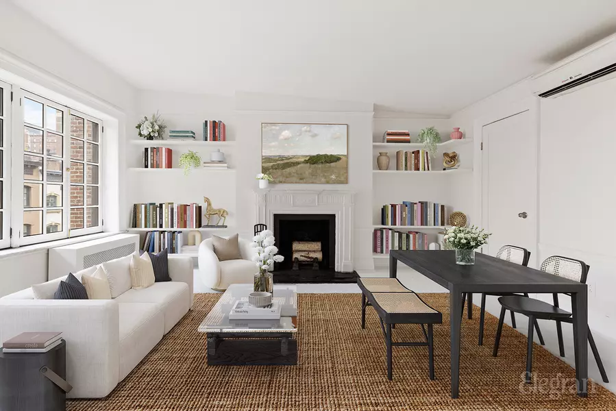 30 W 9th St #5A, New York, NY 10011-8917
