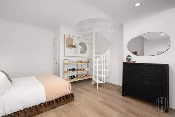 Brooklyn, NY 11232-1341,216 20th St #1A