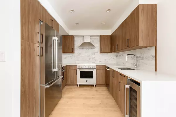 Brooklyn, NY 11232-1341,216 20th St #2