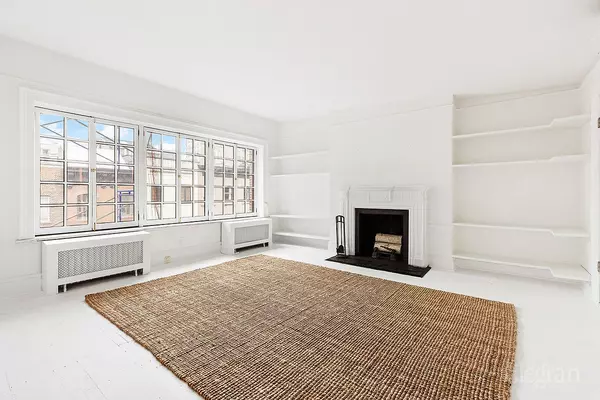 New York, NY 10011-8917,30 W 9th St #5A