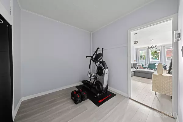 Maspeth, NY 11378,60-89 54th St