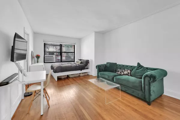 New York, NY 10016,222 E 35th St #1A