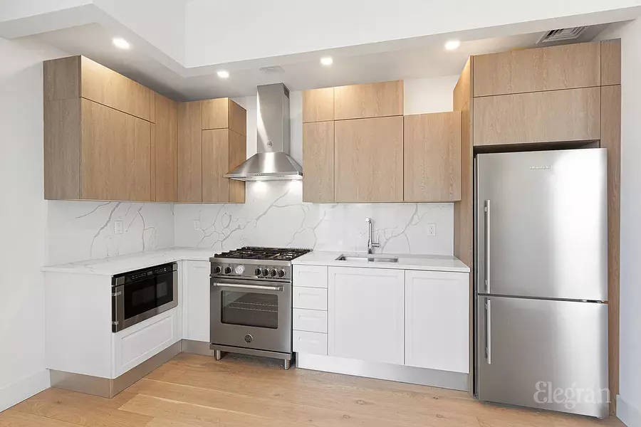 10-64 Jackson Ave #4B, Long Island City, NY 11101
