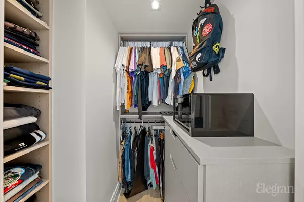 New York, NY 10282,210 Warren St #6D