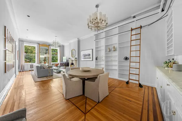 24 E 11th St #2, New York, NY 10003