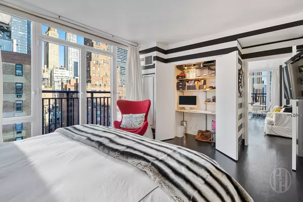 New York, NY 10016,45 Park Ave #1506